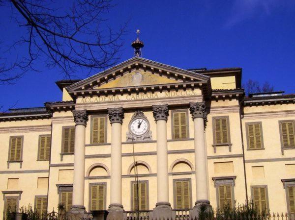 Accademia B&B Trezzo sull'Adda Luaran gambar